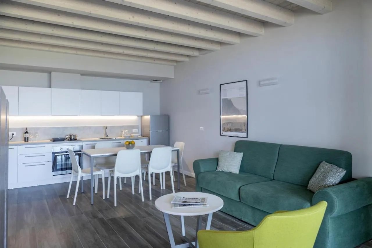 Aparthotel Relais Zenner Toscolano-Maderno 0*,